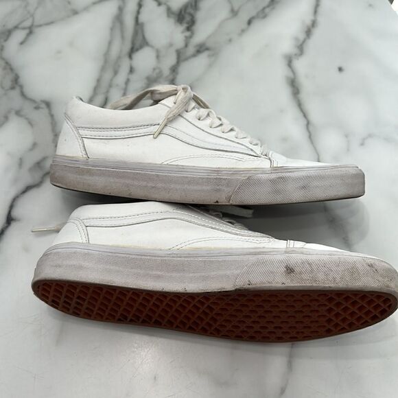 Old Skool Classic Tumble Shoe - Picture 3 of 7